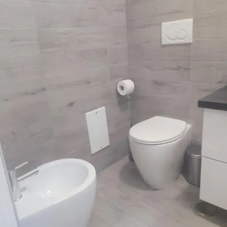 La Reggia Di Bobo Casa Verdi 42 Caserta